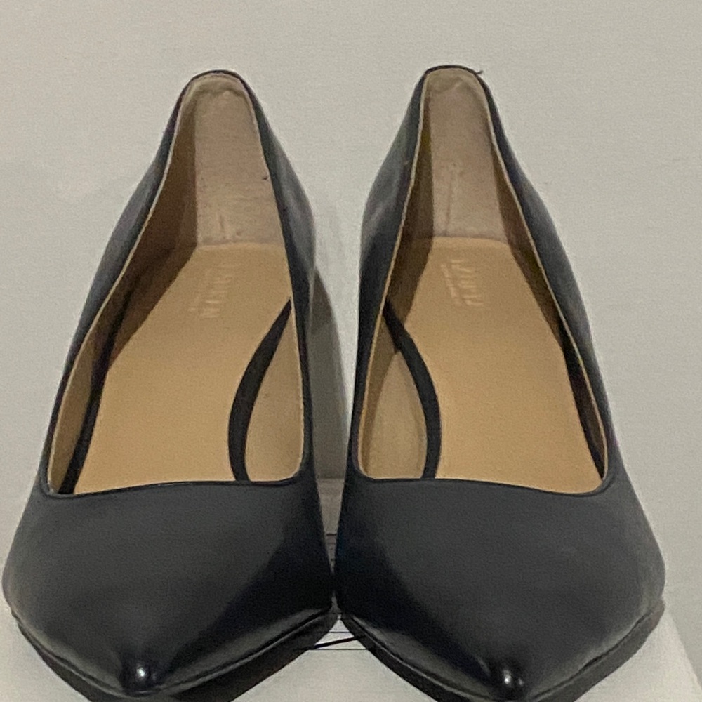 Ralph Lauren Black Leather Heels - Picture 7 of 13